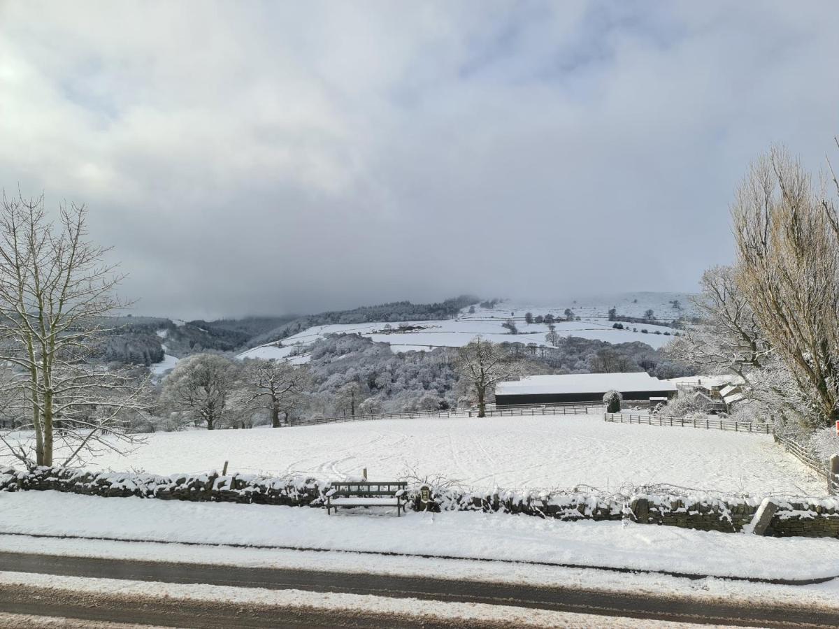 The Shady Oak Country Inn Taxal المظهر الخارجي الصورة
