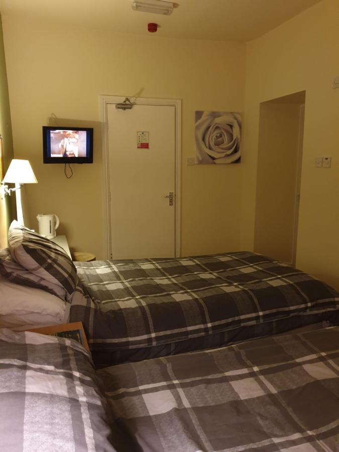 The Shady Oak Country Inn Taxal المظهر الخارجي الصورة