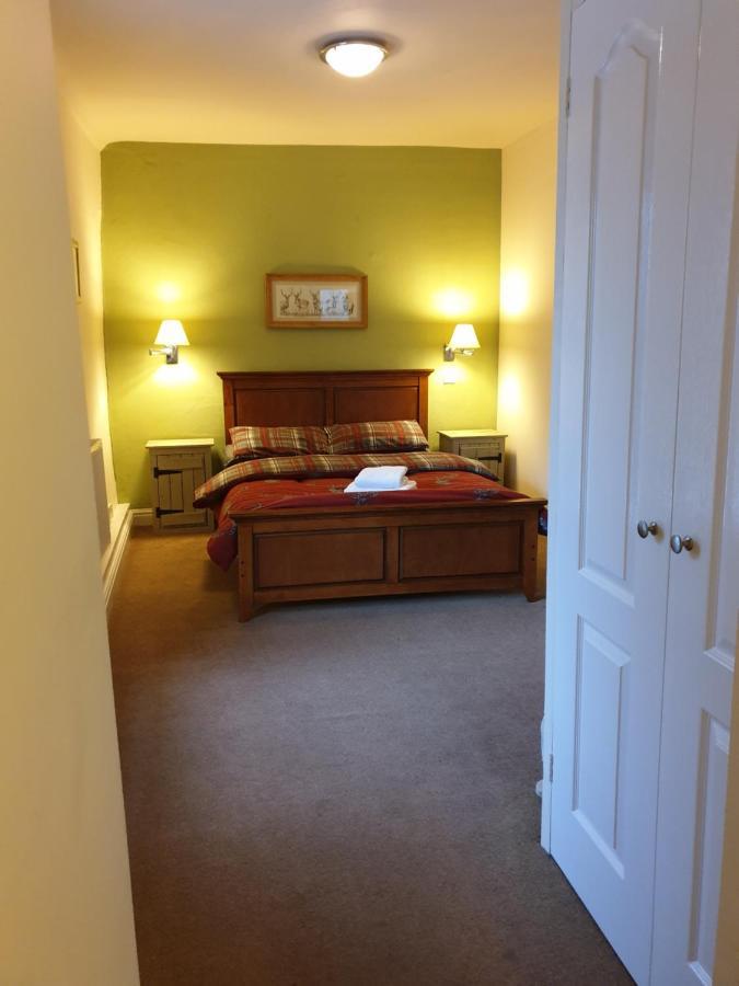 The Shady Oak Country Inn Taxal المظهر الخارجي الصورة